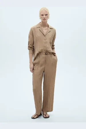 MANGO Pantalón textura cinturón
