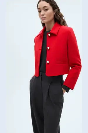 MANGO Chaqueta crop botones