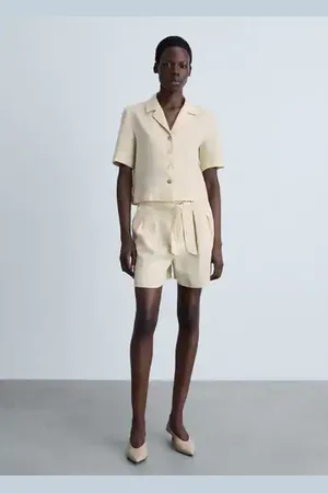 MANGO Shorts lino cinturón E