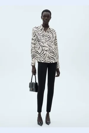 MANGO Camisa satinada estampada CH