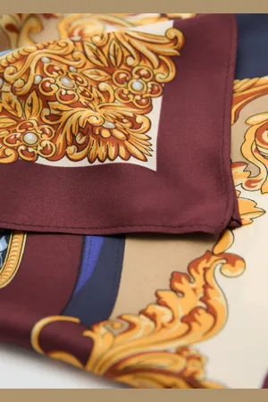 MANGO Pañuelo estampado vintage Unitalla