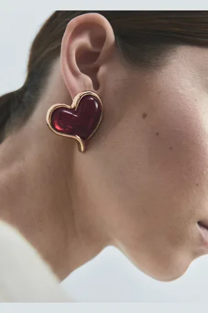MANGO Pendientes corazón resina Unitalla