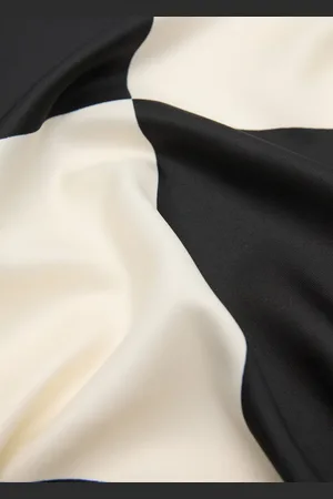 MANGO Pañuelo bicolor estampado Unitalla