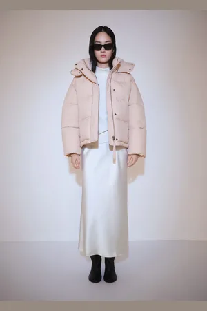 MANGO Anorak corto acolchado capucha
