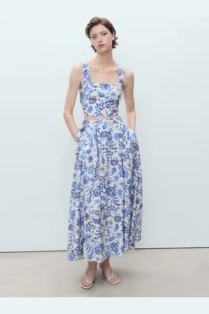 MANGO Top crop flores cuello escotado CH
