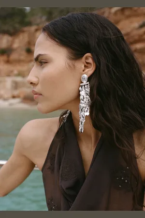 MANGO Pendientes cascada abalorios hierro Unitalla