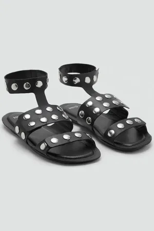 MANGO Sandalia piel tachuelas 4