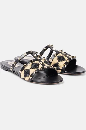 VALENTINO GARAVANI Rockstud raffia-trimmed leather sandals