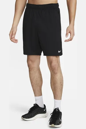 Nike Shorts versátiles sin forro Dri-FIT de 18 cm para hombre Totality