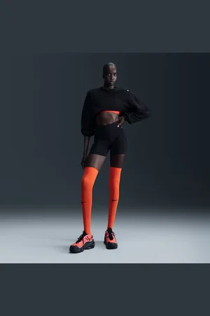 Nike Shorts de ciclismo de cintura alta de 13 cm con sujeción suave para mujer Zenvy