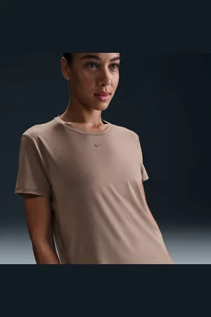 Nike Playera de manga corta Dri-FIT para mujer One Classic