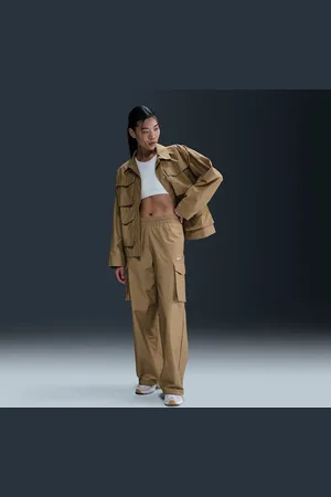 Nike Pants cargo de tiro medio para mujer Sportswear Everything Wovens
