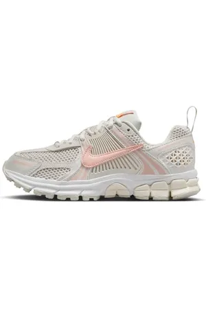 Nike Tenis para niños grandes Vomero 5
