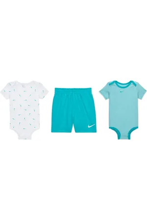 Nike Conjunto de tres piezas Swooshfetti a rayas para bebé (12-24 M) Essentials
