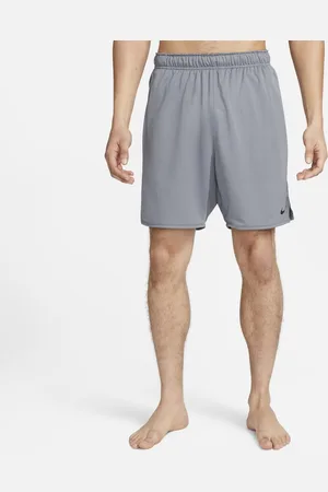 Nike Shorts versátiles sin forro Dri-FIT de 18 cm para hombre Totality