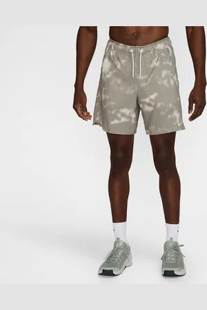 Nike Shorts versátiles Dri-FIT de 18 cm para hombre Unlimited