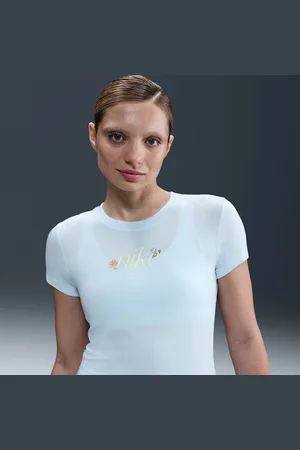 Nike Playera con estampado slim para mujer Sportswear Chill Knit