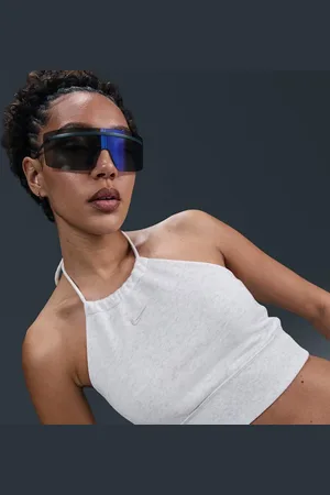 Nike Top halter de French Terry slim cropped para mujer Sportswear Chill Terry