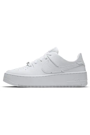 Nike Tenis para mujer Air Force 1 Sage Low 2