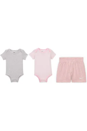 Nike Conjunto de tres piezas Swooshfetti a rayas para bebé (0-9 meses) Essentials