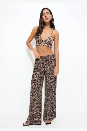 Pull&Bear Pantalón Fluido Estampado