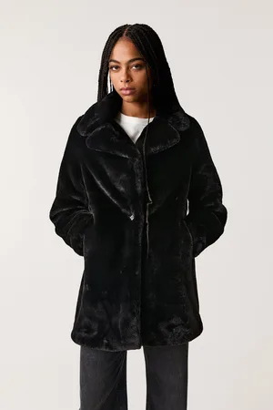 Pull&Bear Abrigo Efecto Pelo