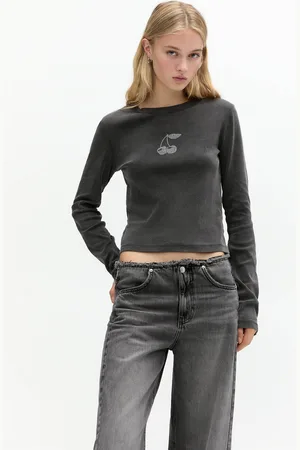 Pull&Bear Playera Cerezas Strass