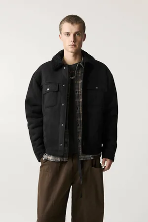 Parka hombre pull and bear best sale