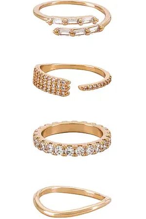 Ettika Conjunto de anillos en color oro metálico talla 5 en - Metallic Gold. Talla 5 (también en 6).