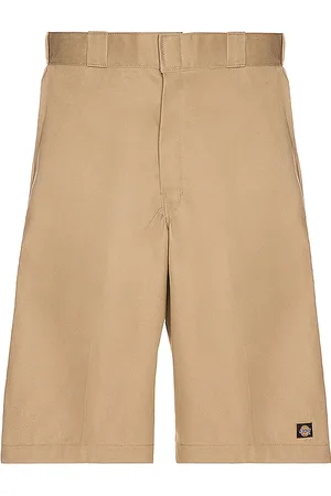 Dickies 13 multi pocket work short en color nude talla 30x32 en - Nude. Talla 30x32 (también en 32x32).