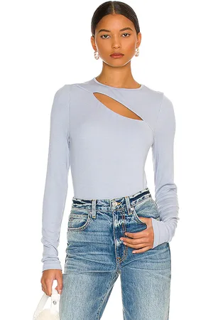 LA Made Verge peek a boo long sleeve top en color roca talla L en - Slate. Talla L (también en M, S, XL, XS).