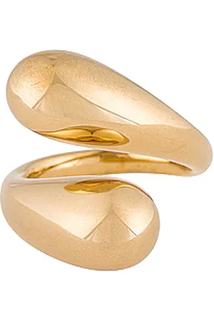 Soko Anillo twisted dash en color oro metálico talla 5 en - Metallic Gold. Talla 5 (también en 6, 7, 8).