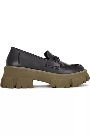 Steve Madden Mocasín trifecta en color negro talla 10 en - Black. Talla 10 (también en 6, 6.5, 7, 7.5, 8, 8.5, 9, 9.5