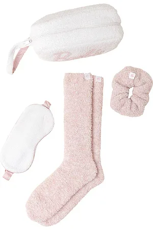 Barefoot Dreams Antifaz, scrunchie, set de calcetines cozychic barbie en color rosado talla all en - Pink. Talla