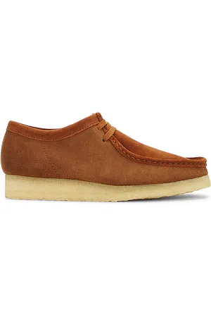 Clarks Bota en color marrón talla 10 en - Brown. Talla 10 (también en 7.5, 9.5).