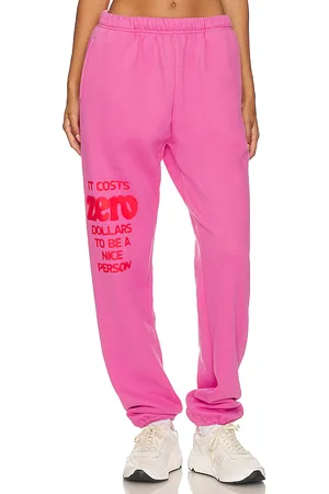 The Mayfair Group Pantalón deportivo it costs $0 en color talla L/XL en - Pink. Talla L/XL (también en M/L, S/M, XS).