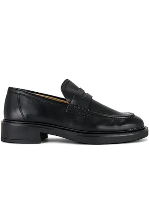 Tony Bianco Mocasín cherish en color negro talla 10 en - Black. Talla 10 (también en 9, 9.5).