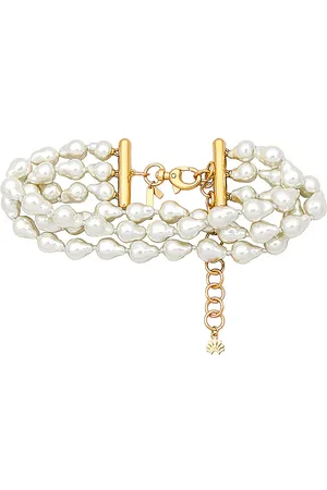 Lele Sadoughi Gargantilla de tres hileras de perlas jackie en color ivory talla all en - Ivory. Talla all.