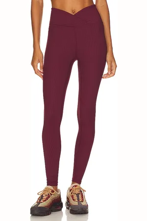 YEAR OF OURS Ribbed veronica legging en color burgendy talla L en - Burgendy. Talla L (también en M, S).