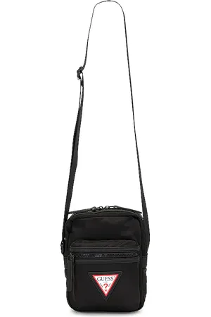 Backpack guess negra hotsell capitonada