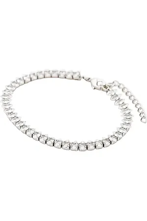 Shashi Brazalete tenis thea en color metálico talla all en - Metallic Silver. Talla all.