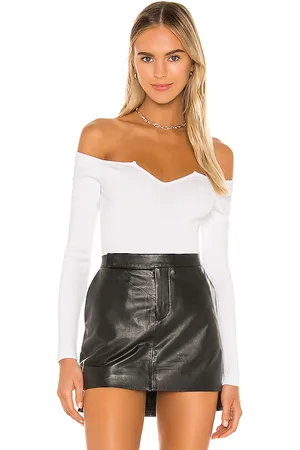 superdown Body con cuello en v ashton en color talla L en - White. Talla L (también en M, S, XS).