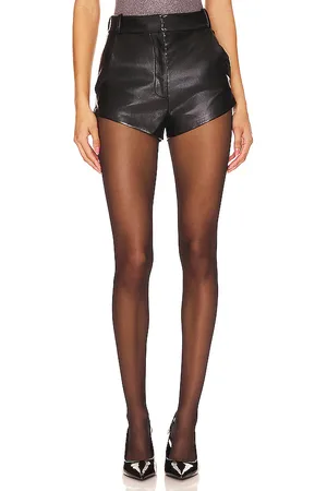 Amanda Uprichard X revolve kelso faux leather shorts en color talla L en - Black. Talla L (también en M, S, XL, XS).