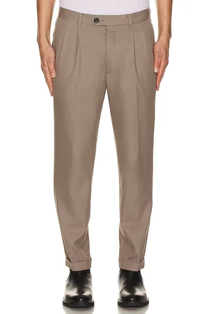 Que talla es la sales 32 en pantalon de hombre