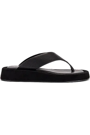 Raye Sandalia chris en color talla 8 en - Black. Talla 8 (también en 5).
