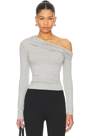 AFRM Bria essential top en color gris talla 1X en - Grey. Talla 1X (también en 2X, 3X, XL).
