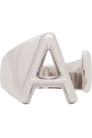 Casa Clara Anillo blaire en color metálico talla H en - Metallic Silver. Talla H (también en I, O, T).