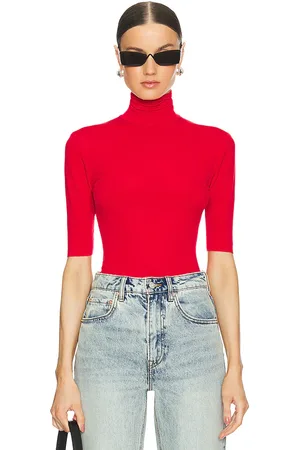 Norma Kamali Slim fit short sleeve turtleneck top en color rojo talla XL en - Red. Talla XL (también en XS, XXS).