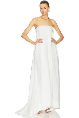 Helsa Vestido largo crinkle pleated en color talla M en - White. Talla M (también en S).
