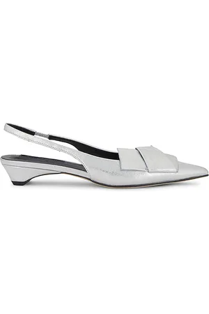 Tony Bianco Zapato plano elijah en color plateado metálico talla 6 en - Metallic Silver. Talla 6 (también en 6.5, 7.5